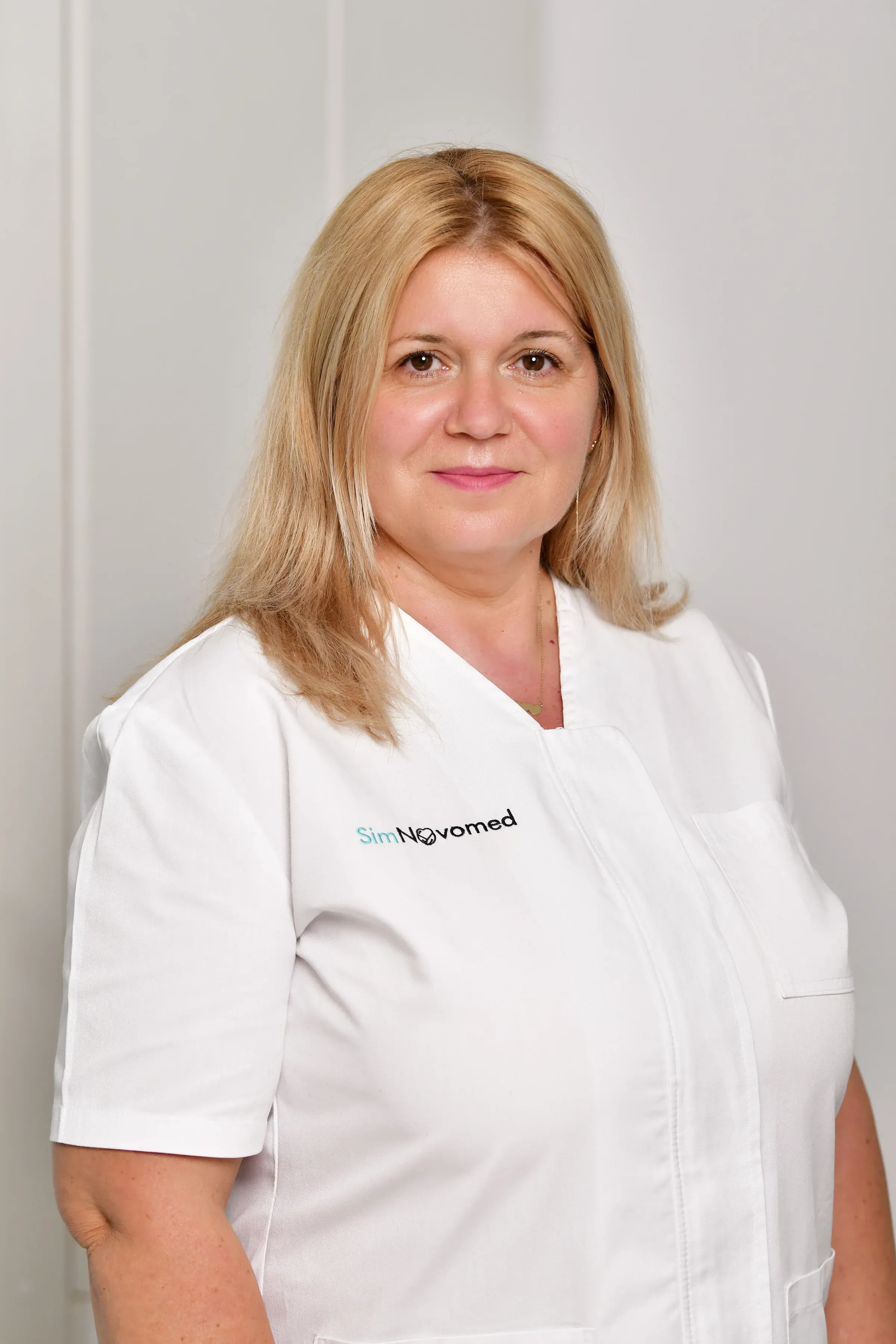 Galerie Simnovomed - jeni site alb.C U6HHXn