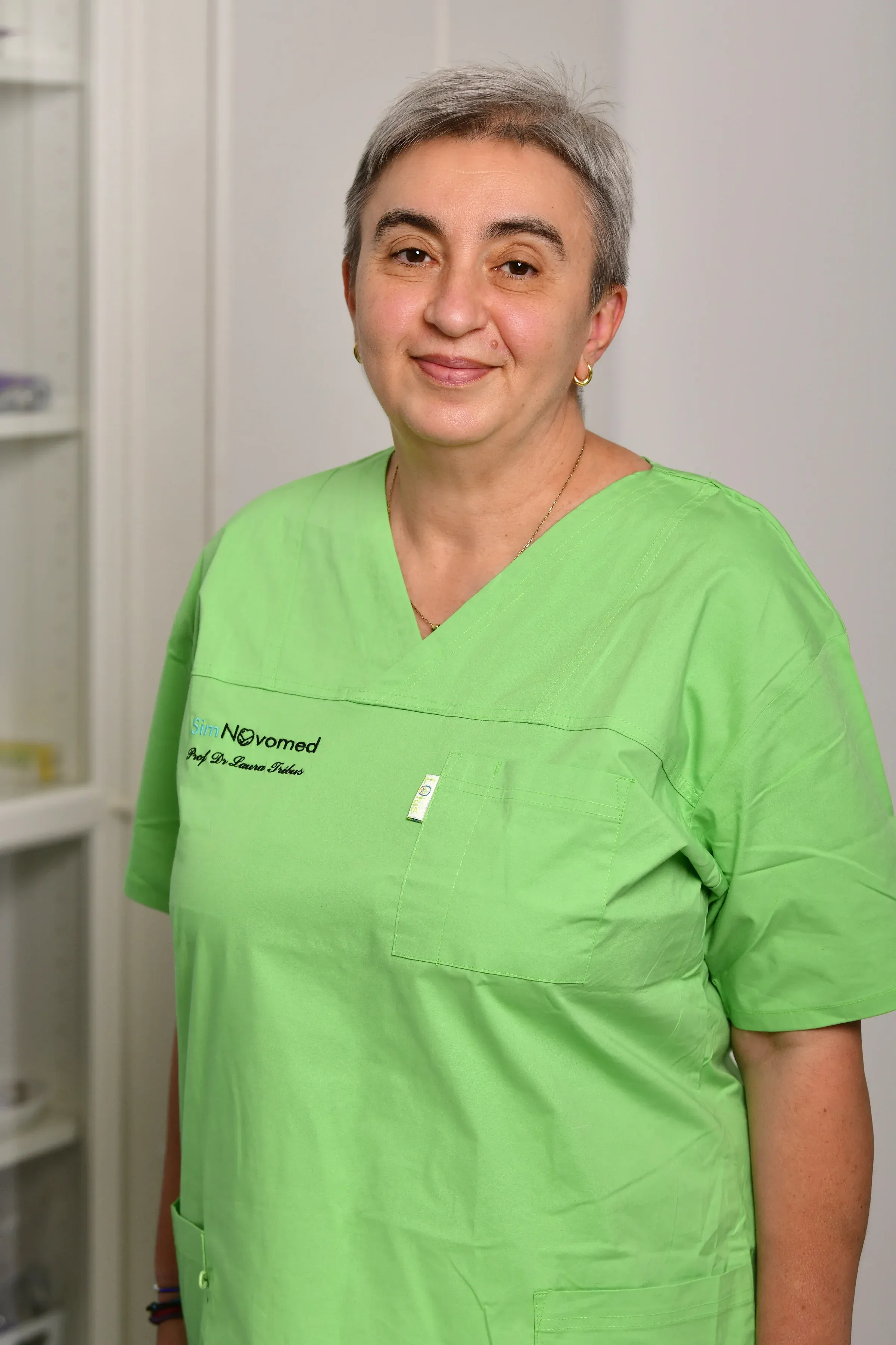 Galerie Simnovomed - laura tribis portret verde dsc4288.DzooixgI