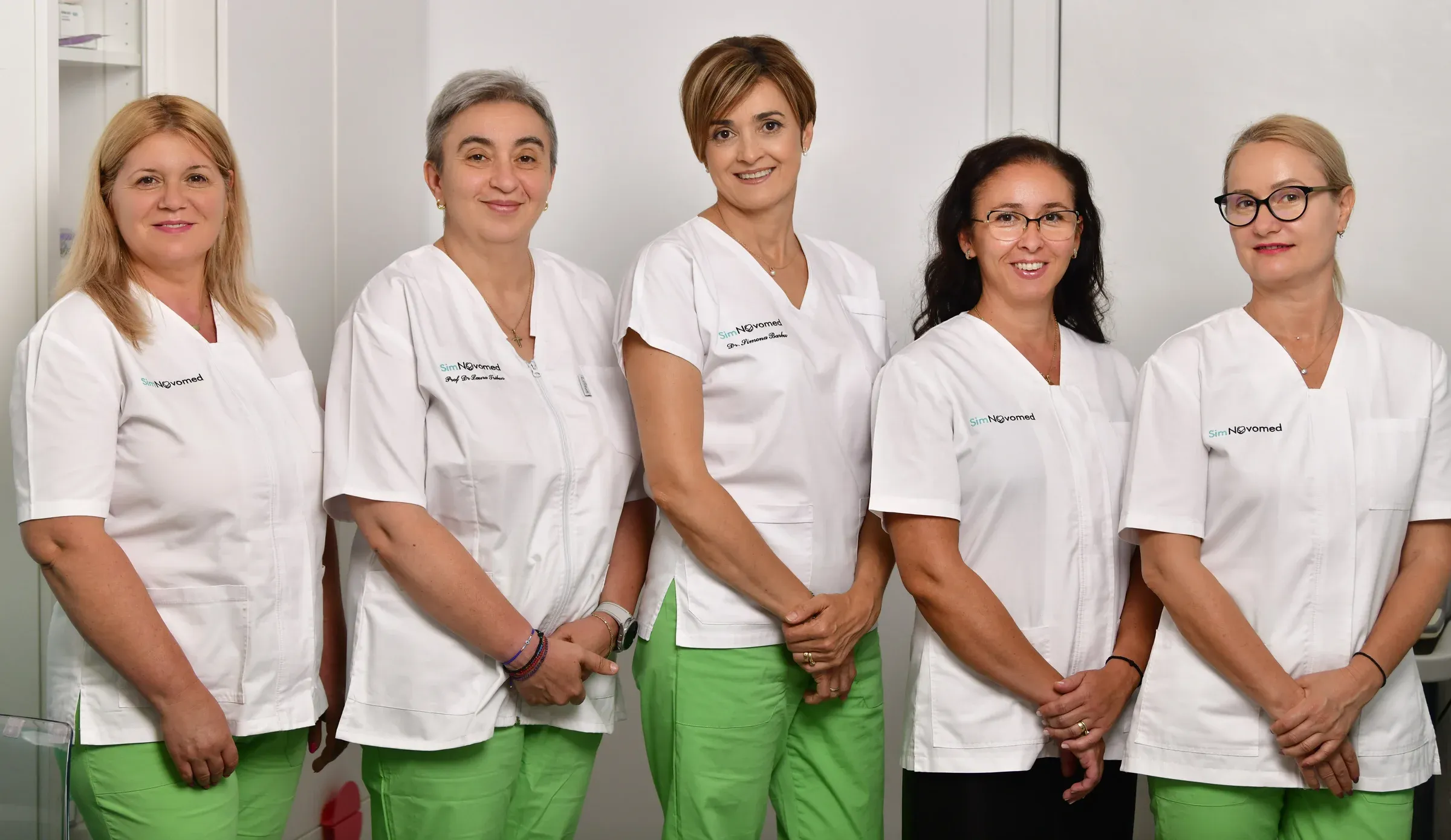 Echipa Simnovomed - Profesionalism, Empatie, Dedicare